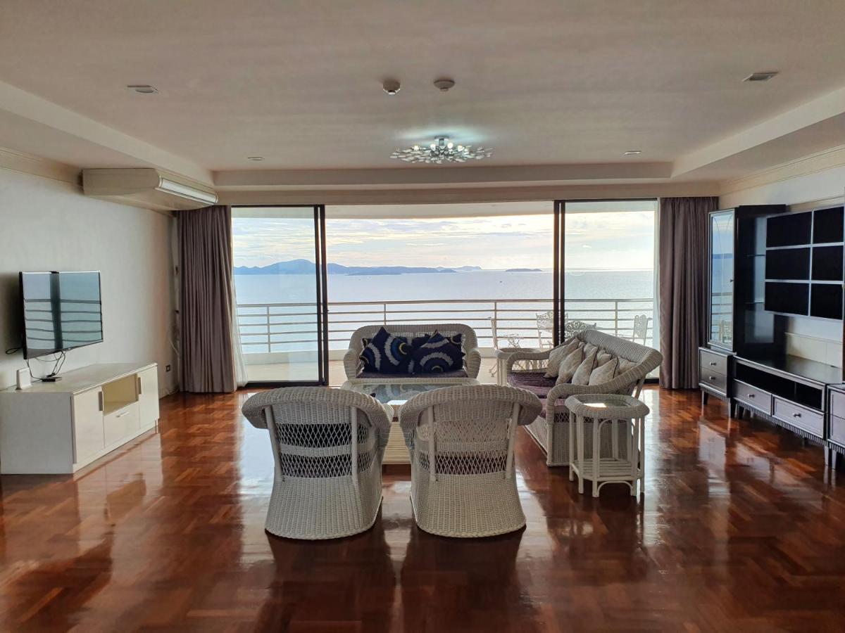 Spacious Room With Ocean & City View Pattaya Zewnętrze zdjęcie
